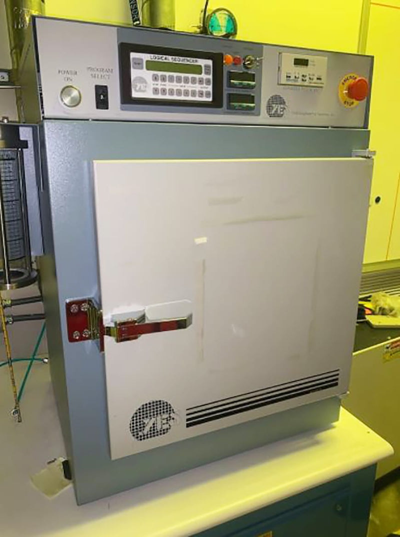 Yes 58 D Vacuum Bake, Vapor Prime Oven