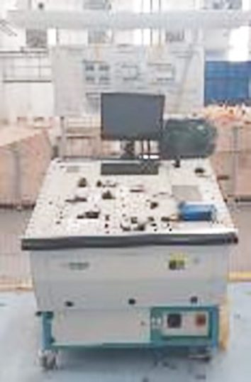 Komax TS 1500 Electrical Test Table