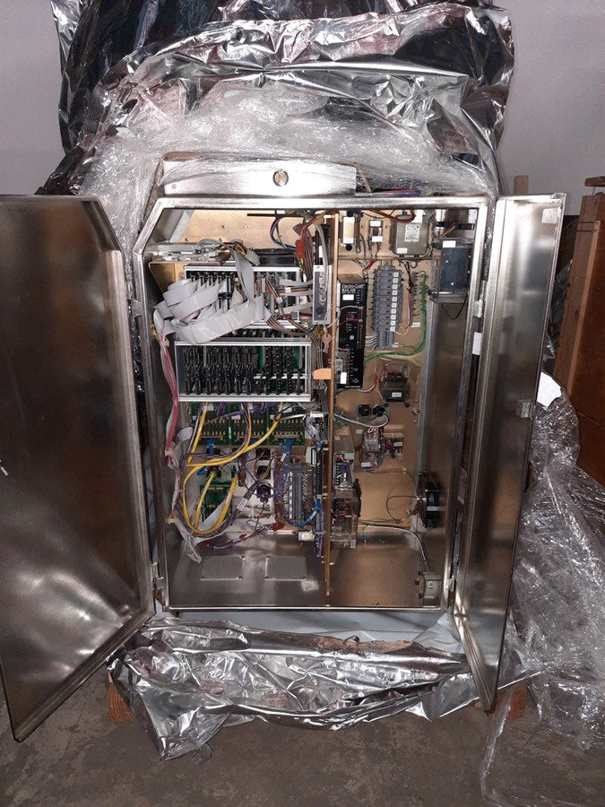 Ontrak DSS 200 Post CMP Scrubber (Chemical Mechanical Polisher)