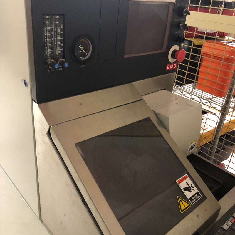 Disco DAD 321 Semi-Automatic Dicing Saw
