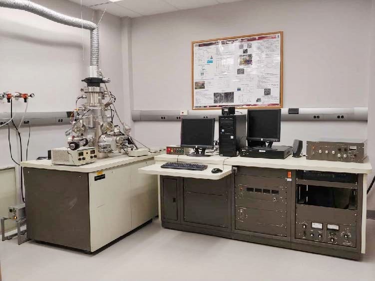 Perkin Elmer PHI 660 Scanning Auger Microprobe
