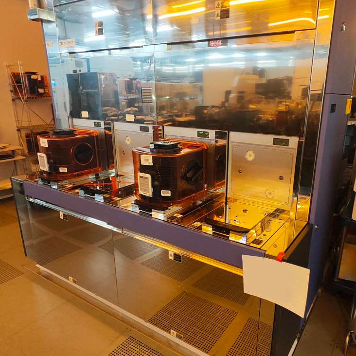 Tel Clean Track Lithius i+ Coater / Developer
