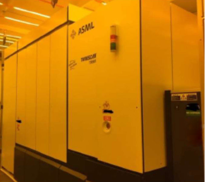 ASML Twinscan XT 1950 Hi Scanner