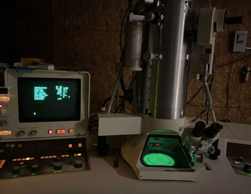 Hitachi H 7000 TEM (Transmission Electron Microscope)