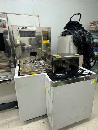 Hitachi S 8820 CD-SEM (Critical Dimension Scanning Electron Microscope)