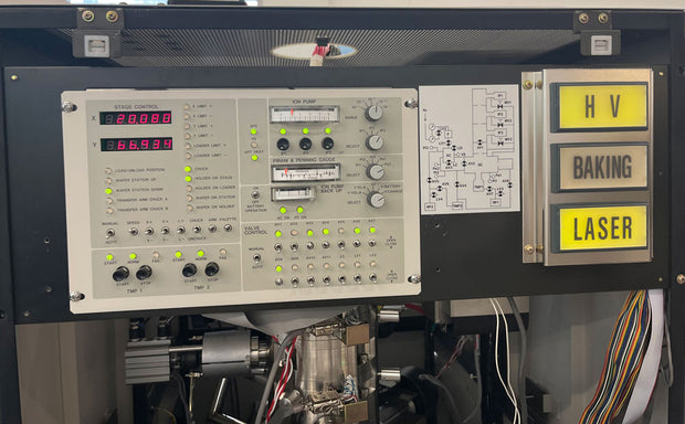 Hitachi S 8820 CD-SEM (Critical Dimension Scanning Electron Microscope)
