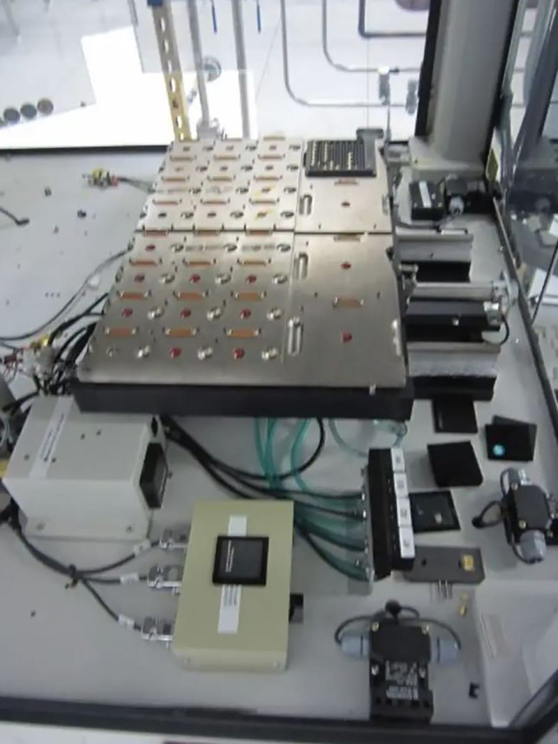 MRSI 505 Flip Chip Die Bonder