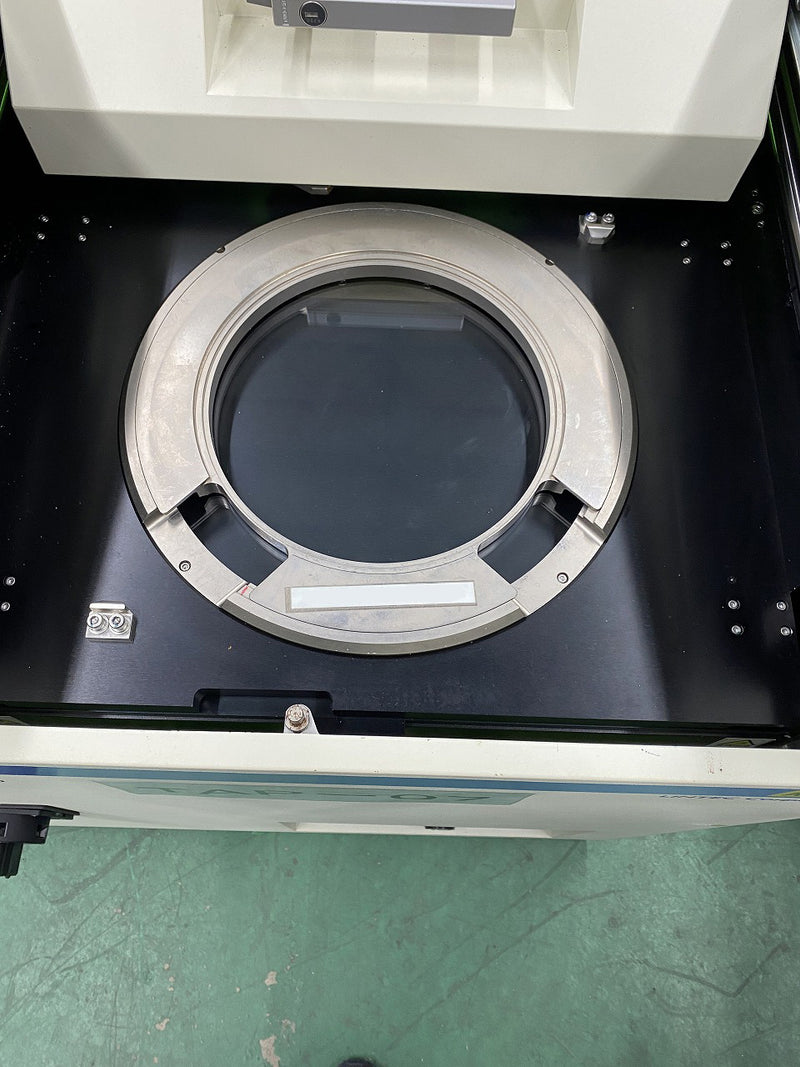 Lintec RAD 2000 Semi-Automatic UV Irradiation