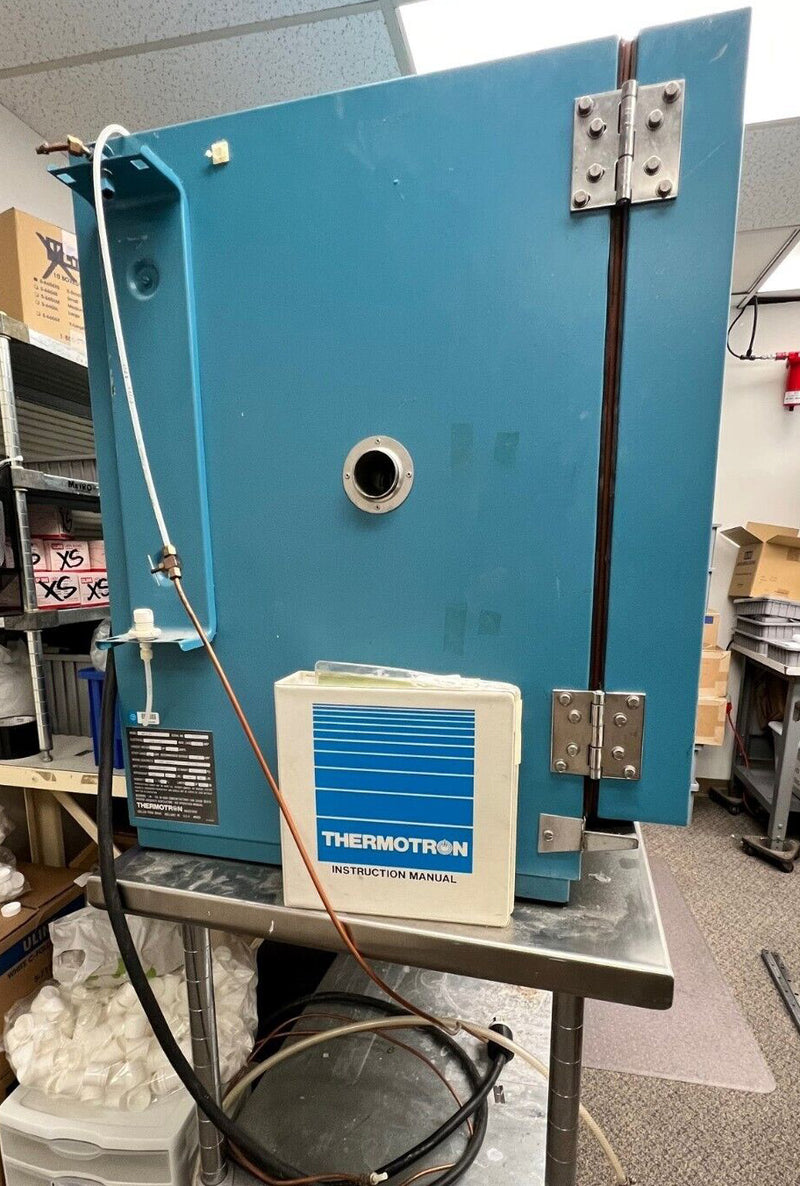 Thermotron S 5.5 C Industrial Environmental Chamber