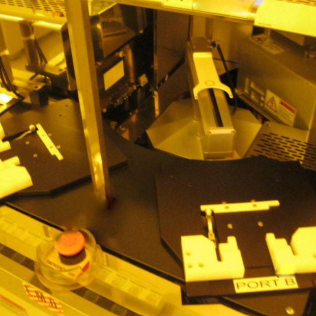 Hitachi S 8840 CD-SEM (Critical Dimension Scanning Electron Microscope)