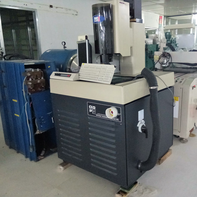 OGP (Optical Gaging Products) Avant 200 B&W
