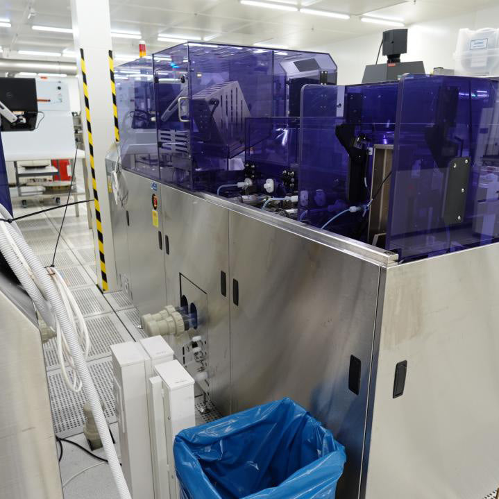 Ontrak DSS 200 Series II Post CMP Scrubber (Chemical Mechanical Polisher)