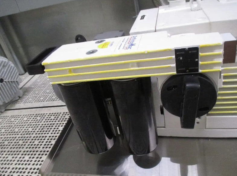 Oxford Plasmalab 100 RIE (Reactive Ion Etcher)