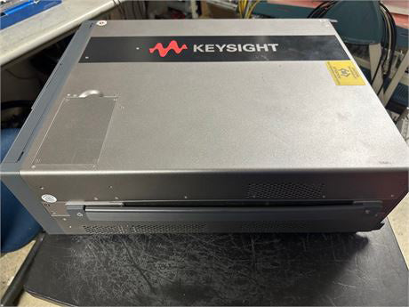 Keysight M 9384 B VXG Microwave Signal Generator