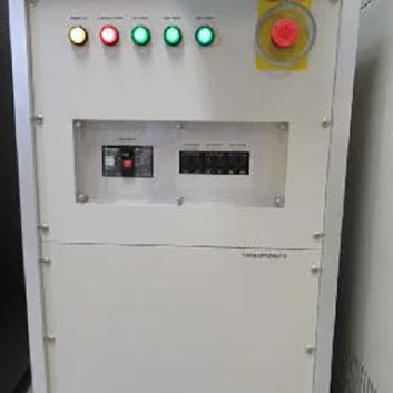 Hitachi RS 5500 SEM (Scanning Electron Microscope)