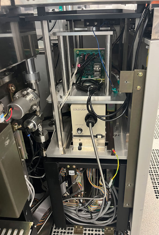 Hitachi S 8820 CD-SEM (Critical Dimension Scanning Electron Microscope)