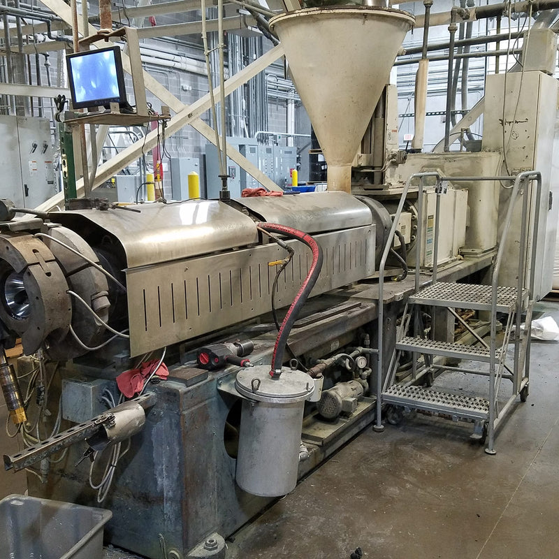 Milacron CM 92 HP Extruder