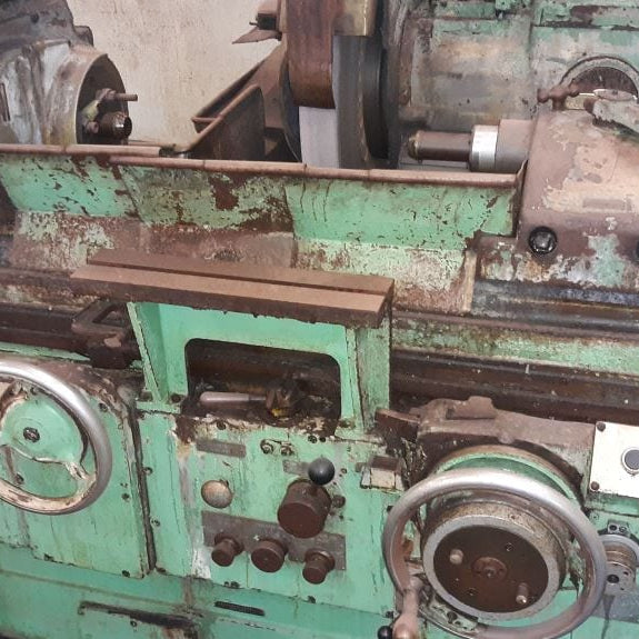 Milacron LL 14 Grinder