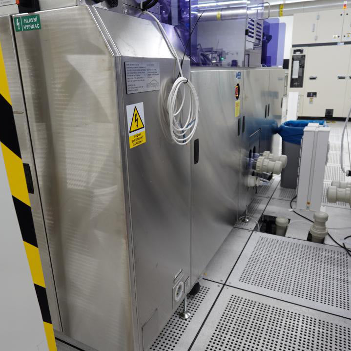 Ontrak DSS 200 Series II Post CMP Scrubber (Chemical Mechanical Polisher)