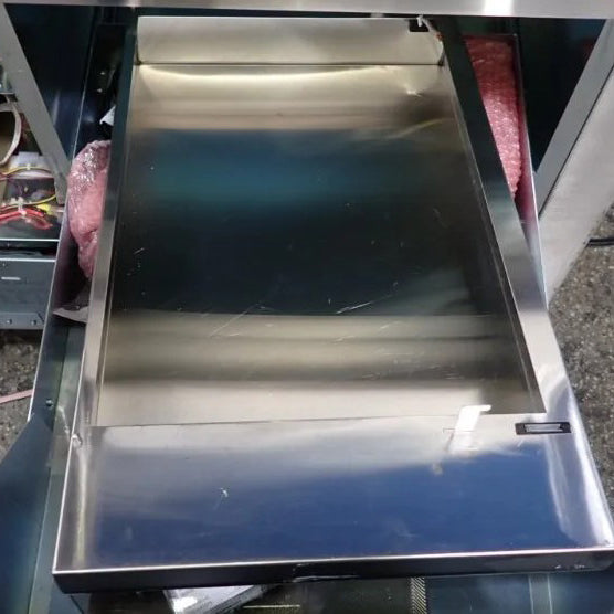 KLA Surfscan 7700 Particle Defect System