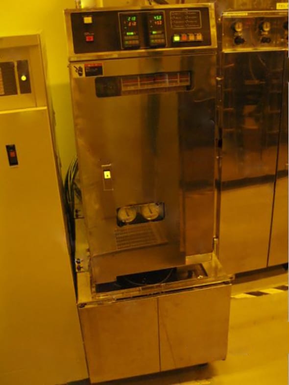 Tel Act 8 Coater / Developer