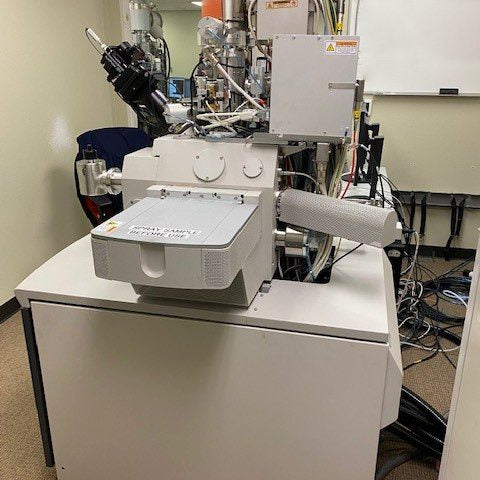 Thermo Fisher Scientific / FEI Helios NanoLab 400 FIB-SEM (Focused Ion Beam - Scanning Electron Microscope)