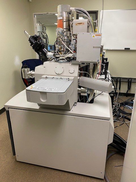 Thermo Fisher Scientific / FEI Helios NanoLab 400 FIB-SEM (Focused Ion Beam - Scanning Electron Microscope)