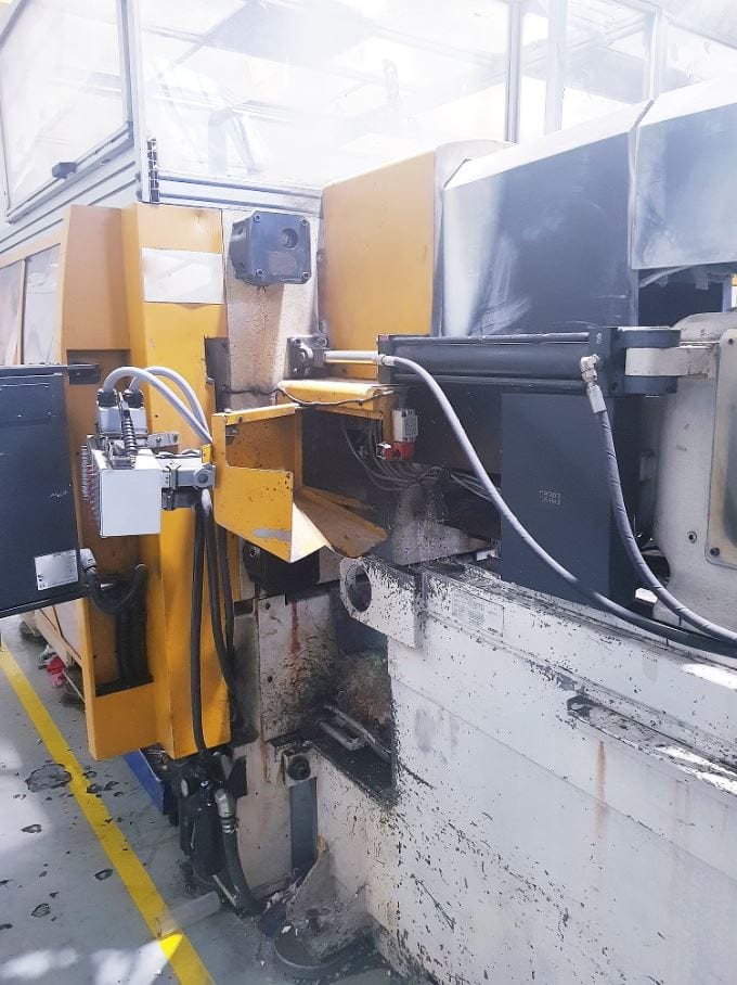 Husky GL 300 Injection Molding Machine