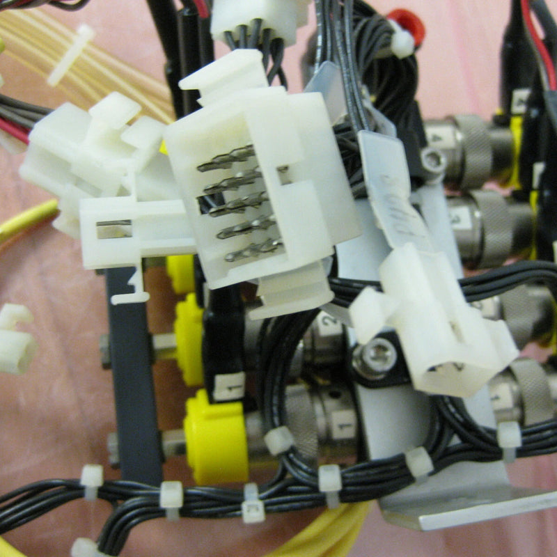 Lam P/N: 853-001314-001 Assembly, Manifold and Valves Gate