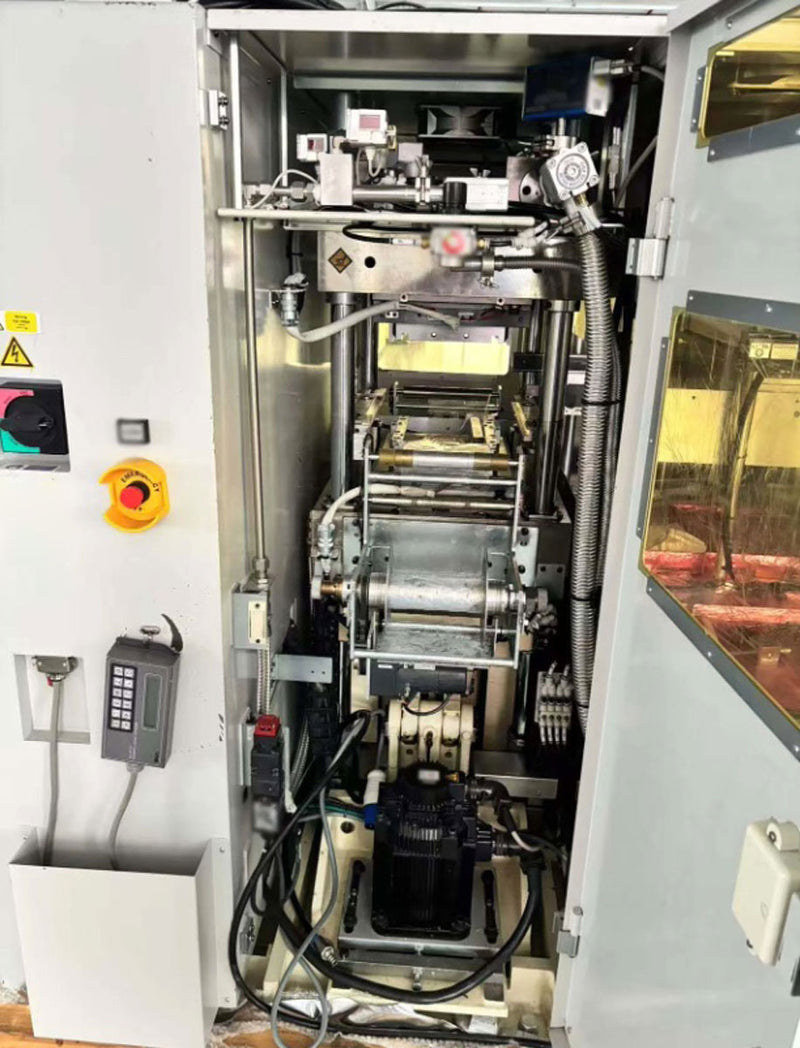 Towa FFT 1030 W Molding System