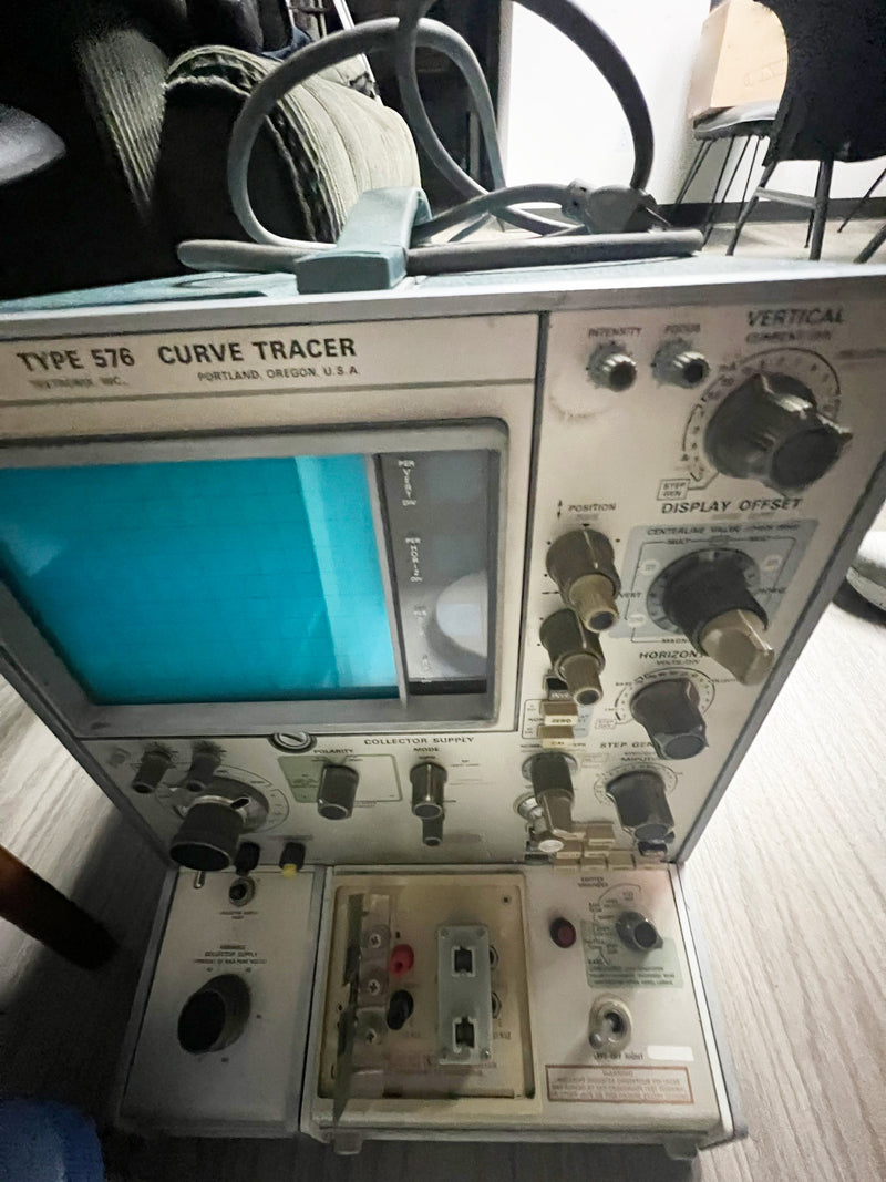 Tektronix 576 Curve Tracer