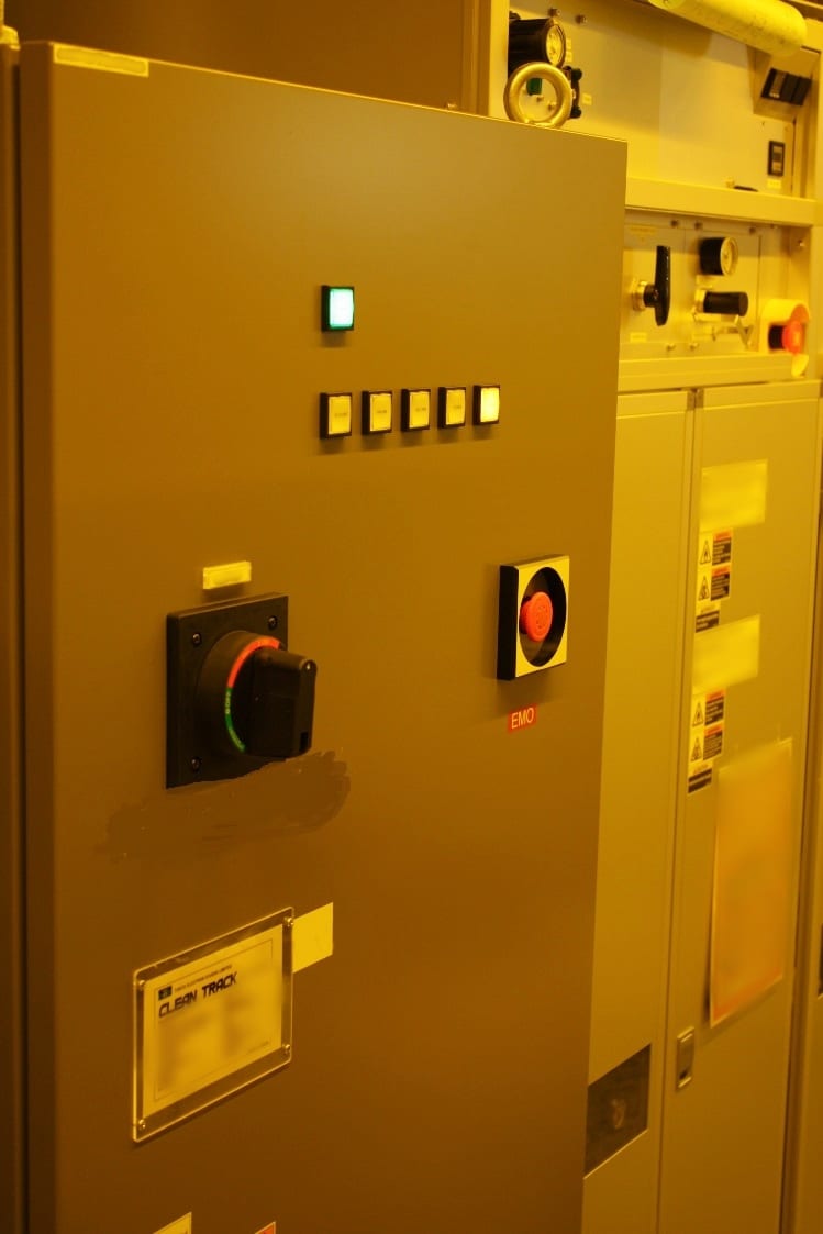 Tel Act 8 Photoresist Processing System