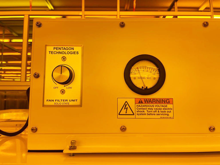 KLA 2351 UI Inspection System