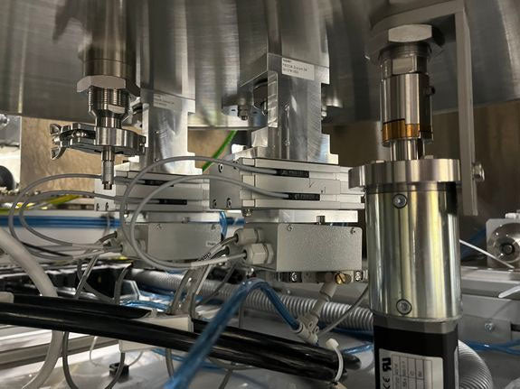 Evatec / Oerlikon Balzers BAK 1401 MS Split Thin Film Evaporator