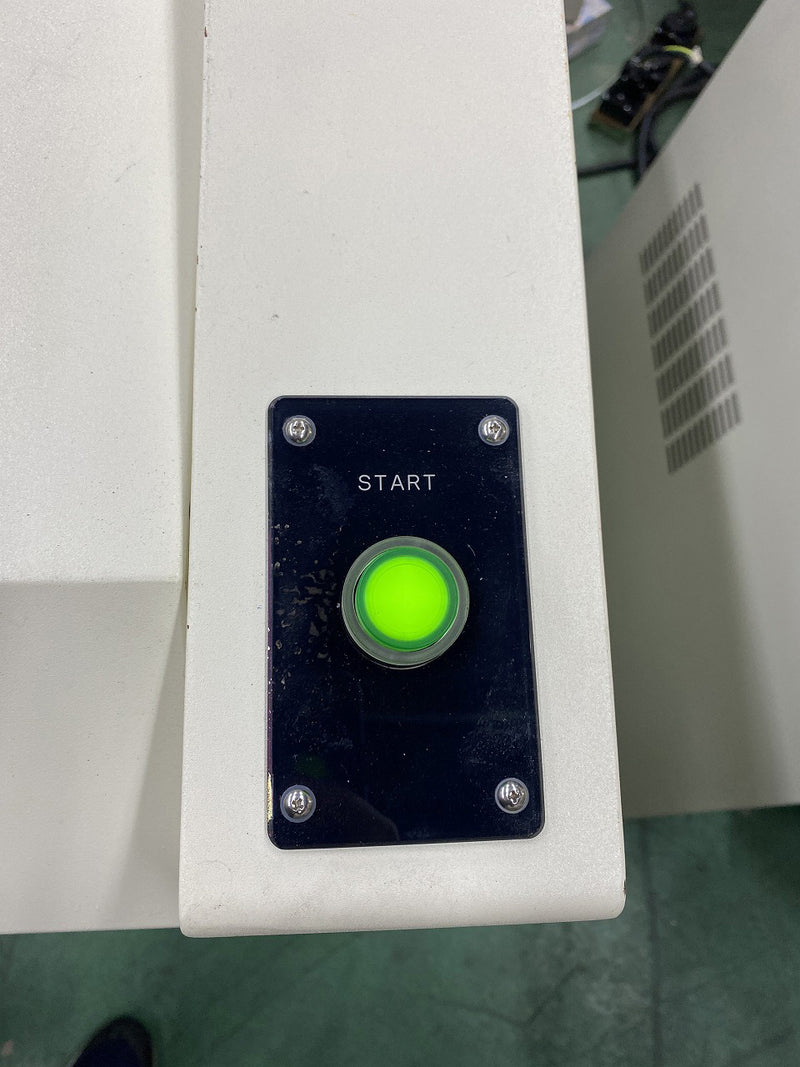 Lintec RAD 2000 Semi-Automatic UV Irradiation