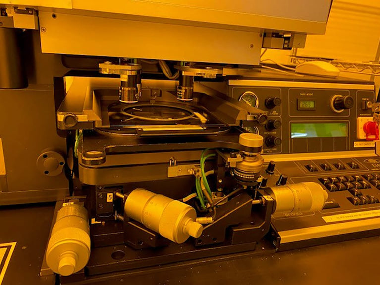 EVG 420 Mask Aligner