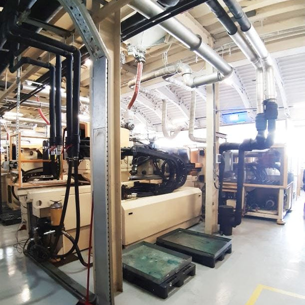 Husky GL 300 Injection Molding Machine