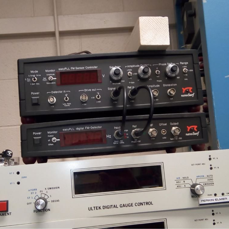 RHK UHV 3500 VT AFM-STM (Atomic Force Microscope - Scanning Tunneling Microscope)