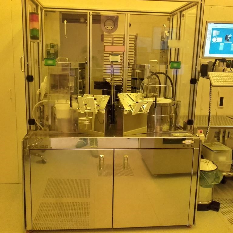 EVG 150 Automated Coater / Developer
