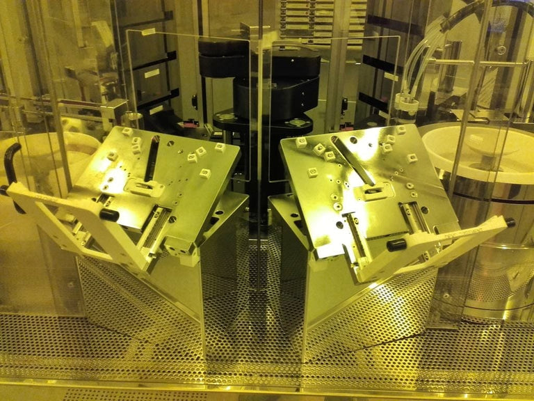EVG 150 Automated Coater / Developer