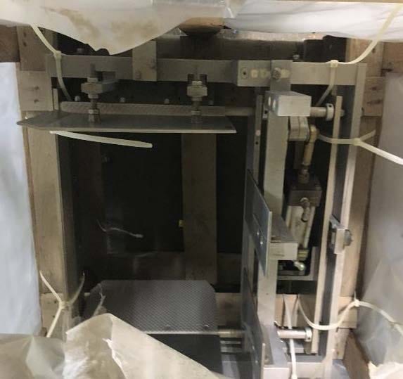 Lantech C 2000 Tape Automatic Case Erecting System