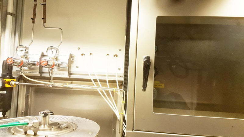 Oxford Plasmalab 100 ICP-RIE (Inductively Coupled Plasma - Reactive lon Etch)