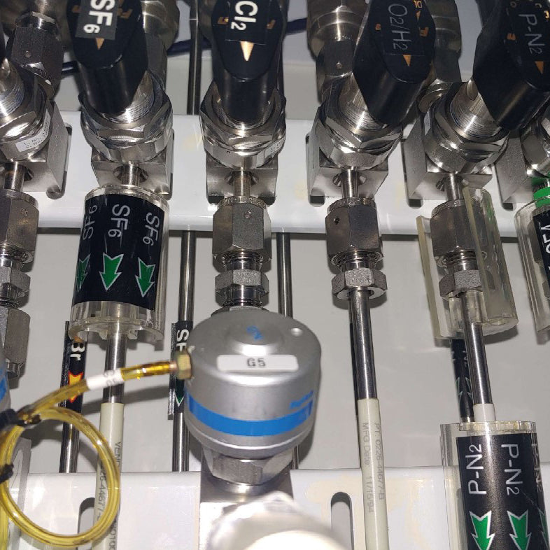 Applied Materials P 5000 Etcher
