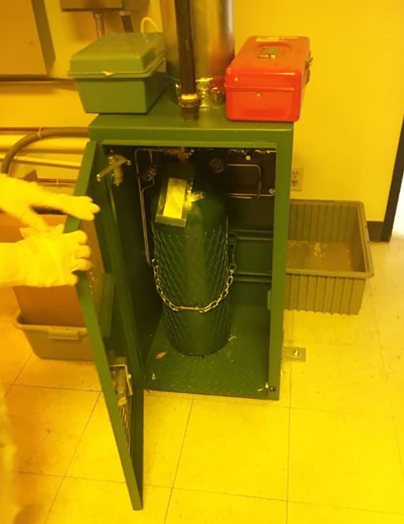 Plasmatherm 790 RIE-PECVD (Reactive Ion Etcher - Plasma-Enhanced Chemical Vapor Deposition)