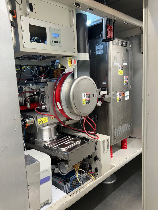 Varian Viision 200 + Ion Implanter