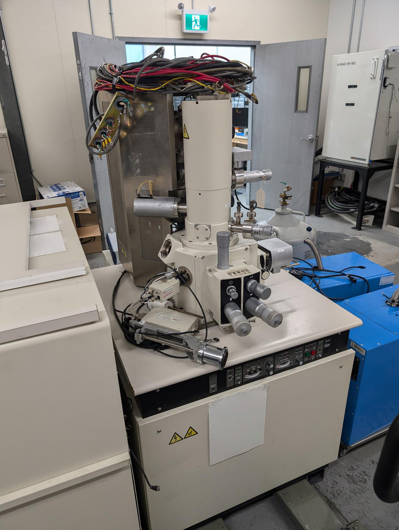 Hitachi S 4200 SEM (Scanning Electron Microscope)