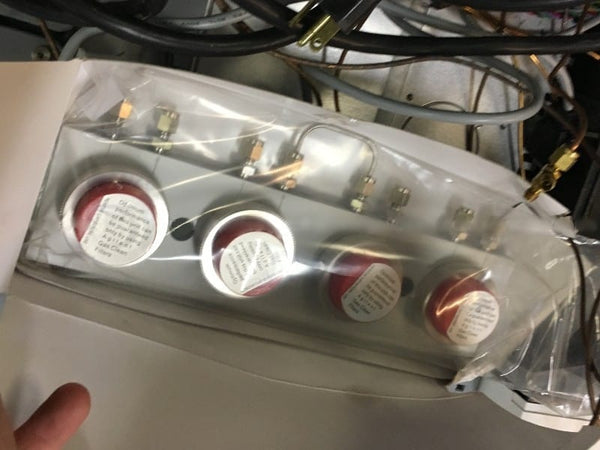 Agilent 6890 N GC (Gas Chromatography)