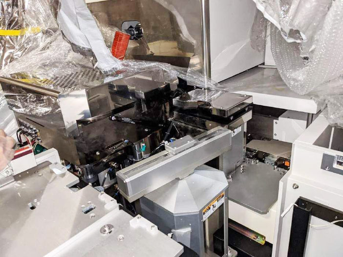 Hitachi S 8820 S CD-SEM (Critical Dimension Scanning Electron Microscope)