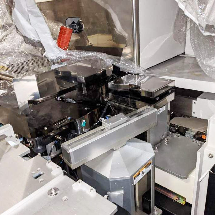 Hitachi S 8820 S CD-SEM (Critical Dimension Scanning Electron Microscope)