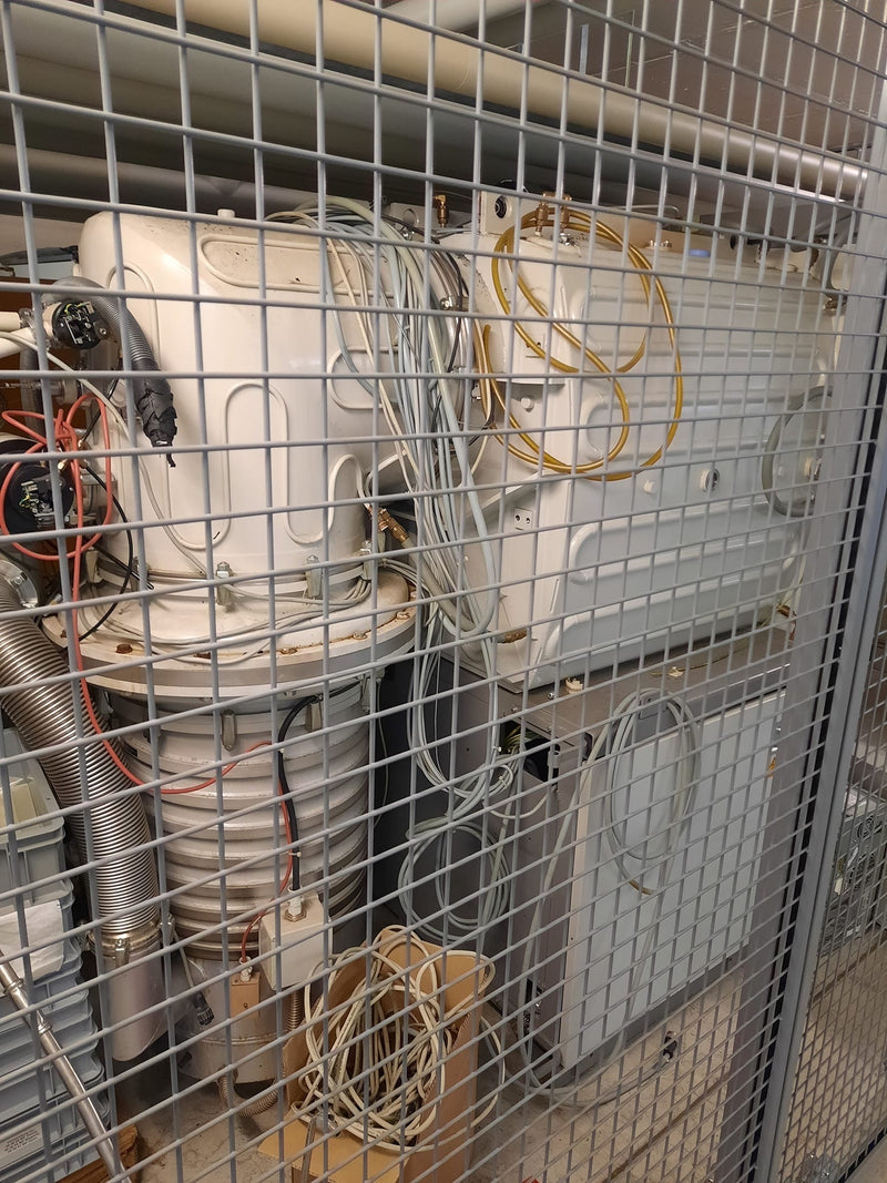 Oerlikon Balzers BAK 760 Batch Coating System